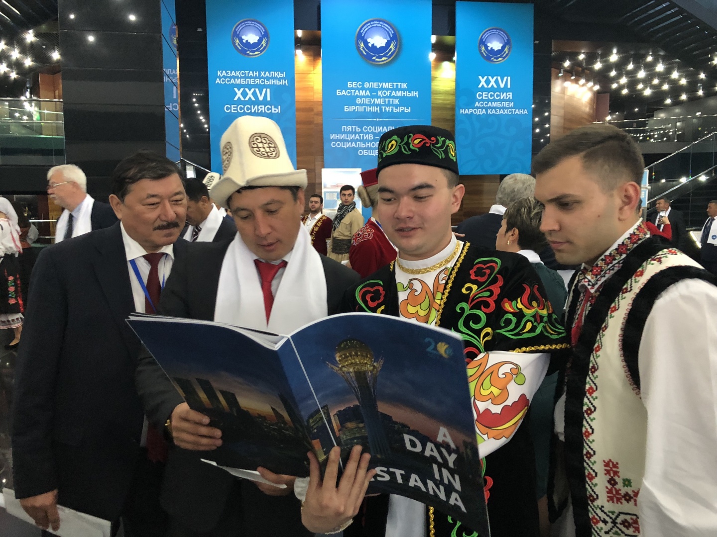 Мадрид пен Мәскеуді таң қалдырған фотокөрме Астанаға келді